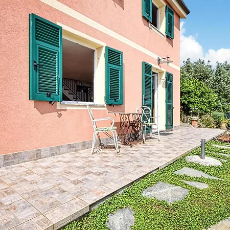 Holiday home Awesome In With House Sea View